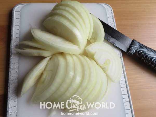 Sliced Onions Swiss Steak